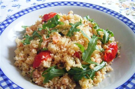 It's commonly served in north african, moroccan, tunisian, and algerian couscous is a convenient product to have stocked in the pantry as an easy and fast alternative to rice, quinoa, and noodles. Cous Cous Tricolore
