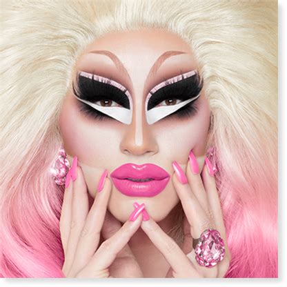 Trixie Mattel S Instagram Twitter Facebook On Idcrawl