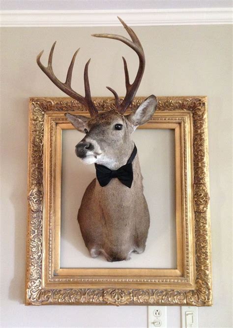 10 Deer Mount Decorating Ideas