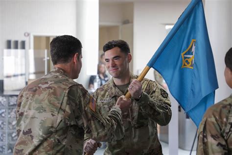 Inscom Hhc Welcomes Commander Article The United States Army