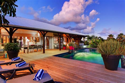 Location Guadeloupe Villa De Prestige Avec Piscine Et Vue Mer