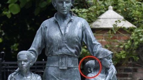 Princess Diana Statue Who Are The Children In The Statue At Kensington