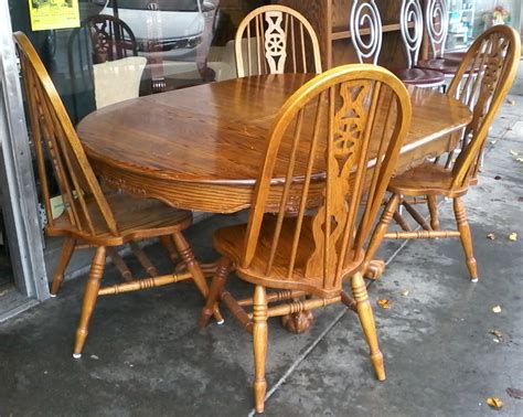 Uhuru Furniture And Collectibles Sold 10192 Pop Leaf Oak Dining Set 44