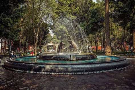 Best described as a small town within a giant city, coyoacan represents the historical center of one of mexico city's 16. The Best Self-Guided Architecture Tours of Mexico City ...