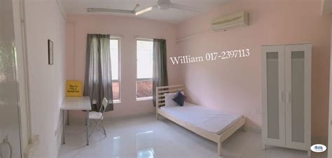 Walking distance to multimedia university. Cozy Fully furnished Master room at Cyberjaya (5mins to ...