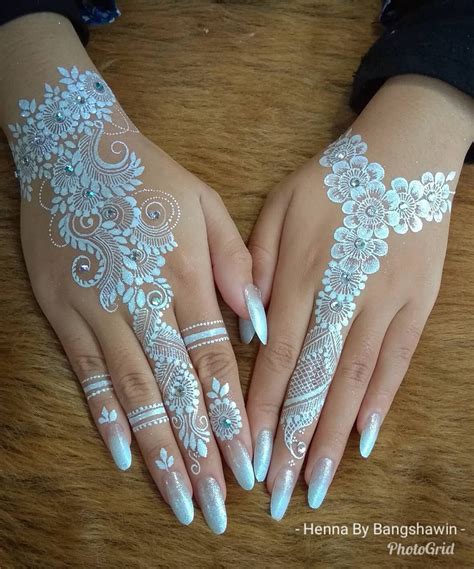 33 Adorable White Hena Inspiration In Wedding Days In 2020 White