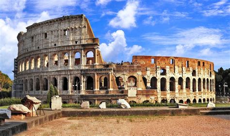 Roma Colosseum Da Roman Forum In Italia Fotografia Stock Immagine Di