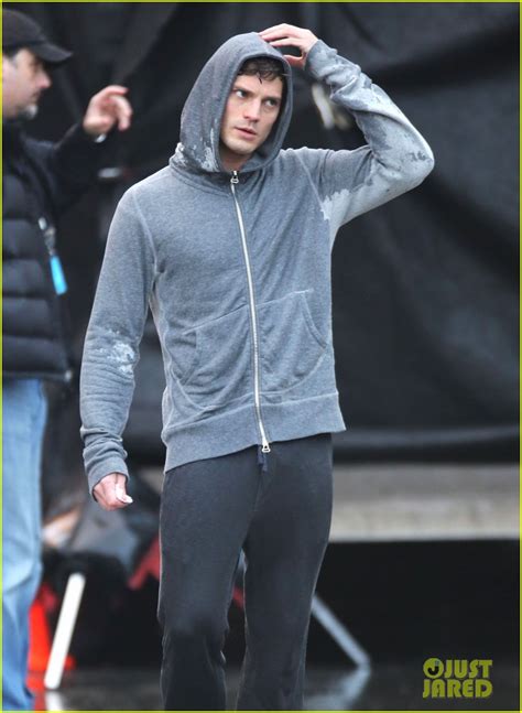 Jamie Dornan Runs In The Rain For Fifty Shades Of Grey Photo 3043926 Dakota Johnson Jamie