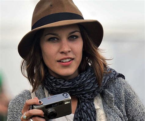 Alexa Chung Biography Pictures And Biography