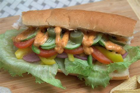 Homemade veg dog food recipes indian. Sub Sandwich with Chipotle Sauce - Easy #Homemade # ...