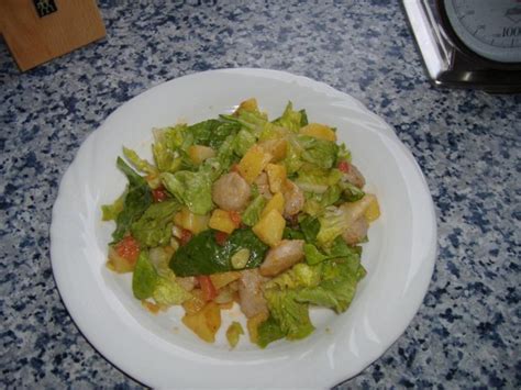 Römischer salat oder romanasalat anbauen im garten. Bratwurst - Kartoffel - Romanasalat - Rezept - kochbar.de