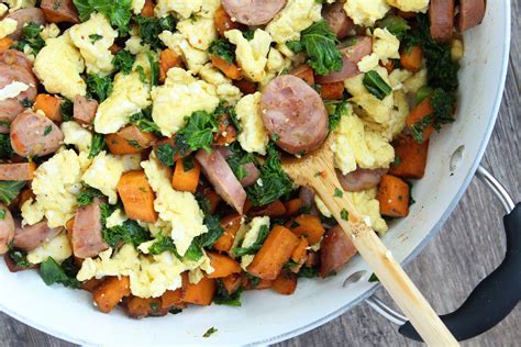 Looking for a healthy dish that's good for your wallet too? Chicken Apple Sausage Breakfast Skillet - Ways to my Heart | Chicken apple sausage, Apple ...