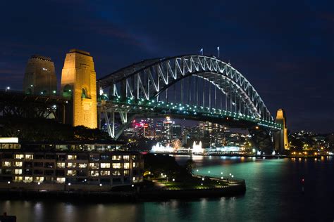 무료 이미지 다리 지평선 밤 시티 마천루 도시 풍경 도심 황혼 저녁 반사 시드니 경계표 오스트레일리아