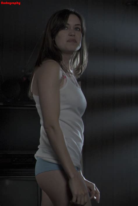 Nude Celebs In Hd Betsy Rue Picture Original Megan Boone
