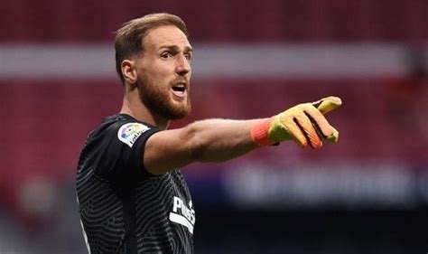 This is the national team page of atlético madrid player jan oblak. Jan Oblak Salary Per Week : Oblak To Cost Chelsea 120m As Valencia Show Interest In Kepa Goal ...