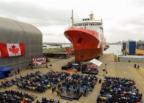 La Garde Côtière Canadienne Renouvelle Enfin Ses Moyens Hauturiers Mer Et Marine