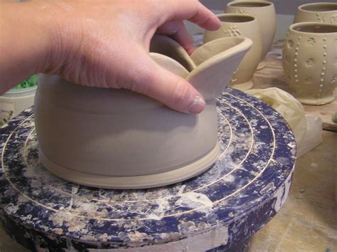 Fine Mess Pottery New Take On A Classic Pottery Videos Pottery