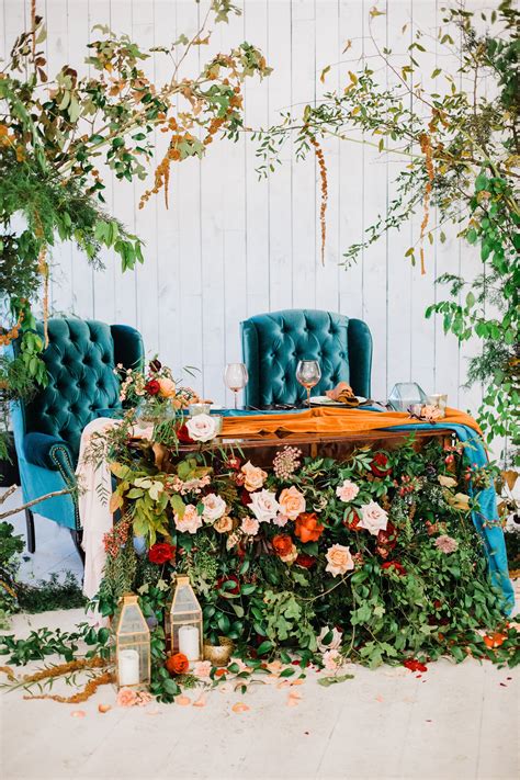 Why We Love Sweetheart Tables And 4 Ways To Make Your Table One Of A