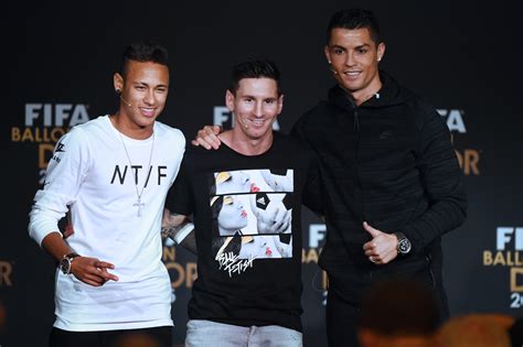Mercato Messi Ronaldo Neymar Et Mbappé Vont Bouger Lété Prochain
