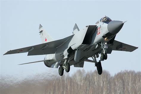 Dont Sleep On Russias Mig 31 One Of The Fastest Planes On The Planet