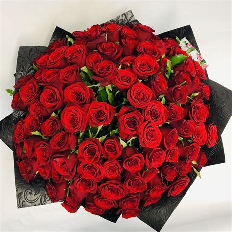 100 Red Roses Bouquet Delivered On Valentines Day In Wellington Nz