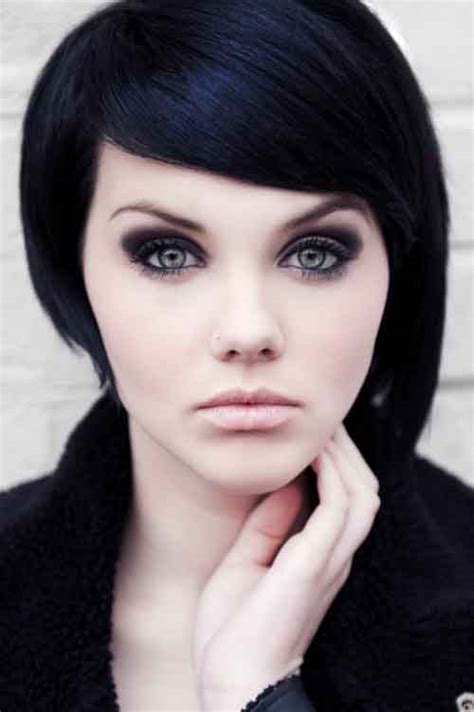 25 Best Short Haircuts For Oval Faces Short Hairstyles