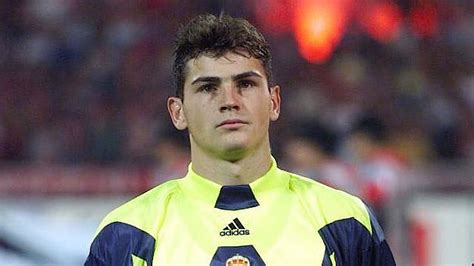 Iker Casillas 19 Years Of Age 1999 2000 Youtube