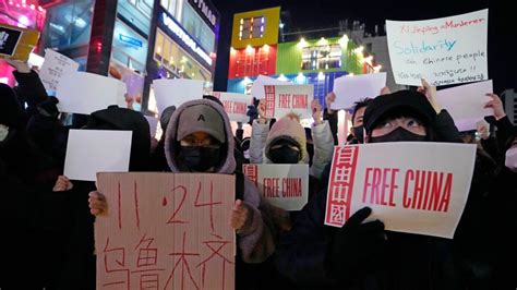 Chinese Students Take Aim At Beijing During Seoul Solidarity Protest