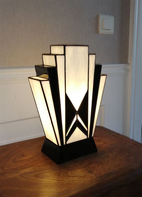 Art Deco Tiffany Stained Glass Lamp B N
