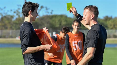 Five Reasons Why You Should Become A Youth Soccer Referee Soccerwire