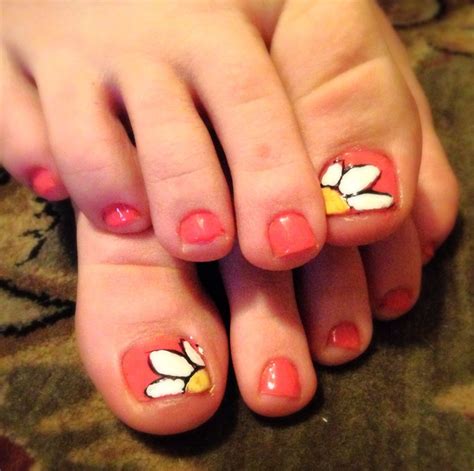 Painted Toes Fingernail Designs