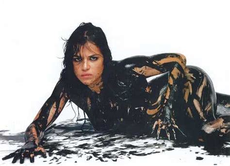 HOT CELEBRITY POPULAR Michelle Rodriguez S Hot Nude Covered In Oil