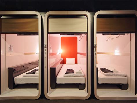 First Cabin Tsukiji Aviation Themed Japanese Style Pod Hotel In Tokyo