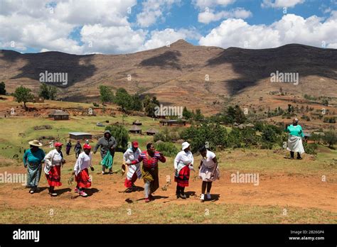 Basotho Women Dancing Hi Res Stock Photography And Images Alamy