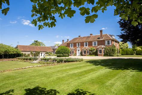 Nine Sumptuous Country Homes For Sale As Seen In Country Life Flipboard