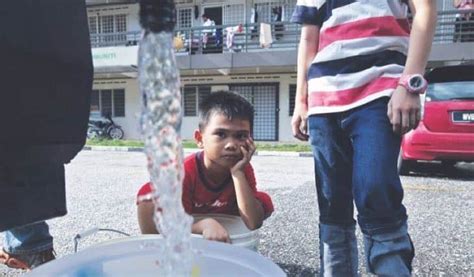 Syarikat bekalan air selangor is a water supply and services firm. Masalah Air di Selangor dan Kuala Lumpur? Respon Anda?