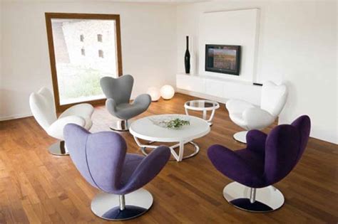 Every living room looks different especially that it is owned by people of varying personalities. Suitable Concept of Chairs For Living Room - HomesFeed