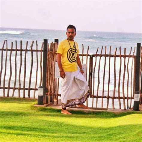 Sarong Lungi How To Wear Sarong Sri Lankan