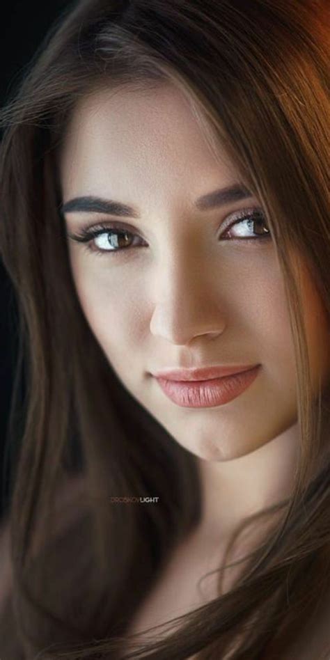 Pin By Israel Hernandez On Belleza Beautiful Girl Face Brunette