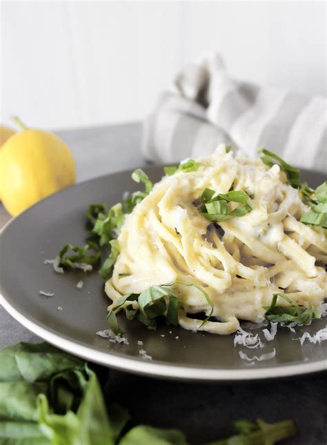 Creamy Lemon Garlic Pasta