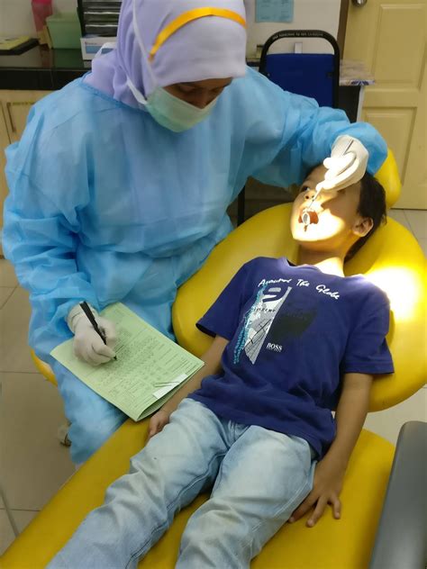 Syaify dental merupakan klinik dokter gigi yang dimiliki oleh dekan fakultas kedokteran gigi universitas gadjah mada yaitu dr. Cabut gigi adam di Klinik Pergigian Meru | irrayyan.com