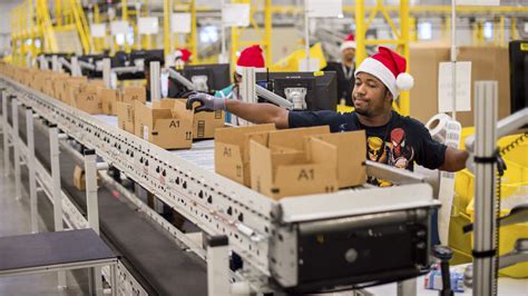 Audio Why Amazon Warehouse Jobs Are The New Holiday Retail Jobs 893