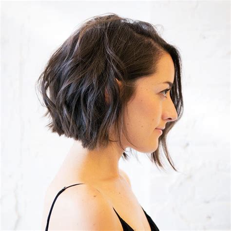 The short thick and wavy hair requires time to be styled. 45 Short Hairstyles for Fine Hair Worth Trying in 2021