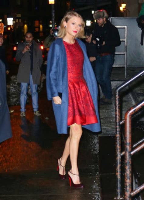 Taylor Swift Legs At Night Taylor Swift Street Style Taylor Swift