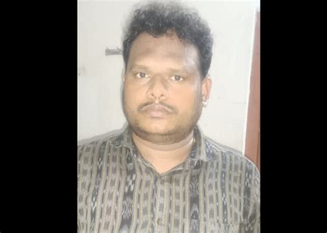 Doctor Caught Taking Rs 20000 Bribe To Issue Post Mortem Report In Jajpur Pragativadi