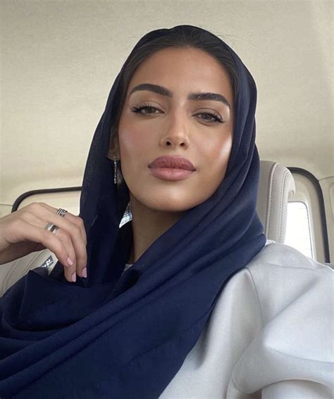 Arab Girls Muslim Girls Arabian Women Persian Girls Rich Girl Aesthetic Hijab Fashion