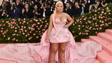 Nicki Minaj Announces Shes Pregnant With Cute Baby Bump Photoshoot