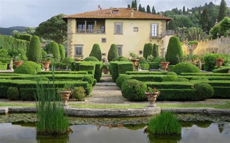 Le Jardin De La Villa Gamberaia Toscane La Terre Est Un Jardin
