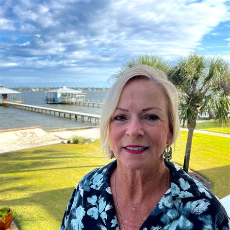 Jane Rivers Gulf Shores Al Real Estate Sales Person Remax Of Gulf