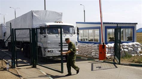 ukraine accuses russia of invasion after aid convoy crosses border ya libnan